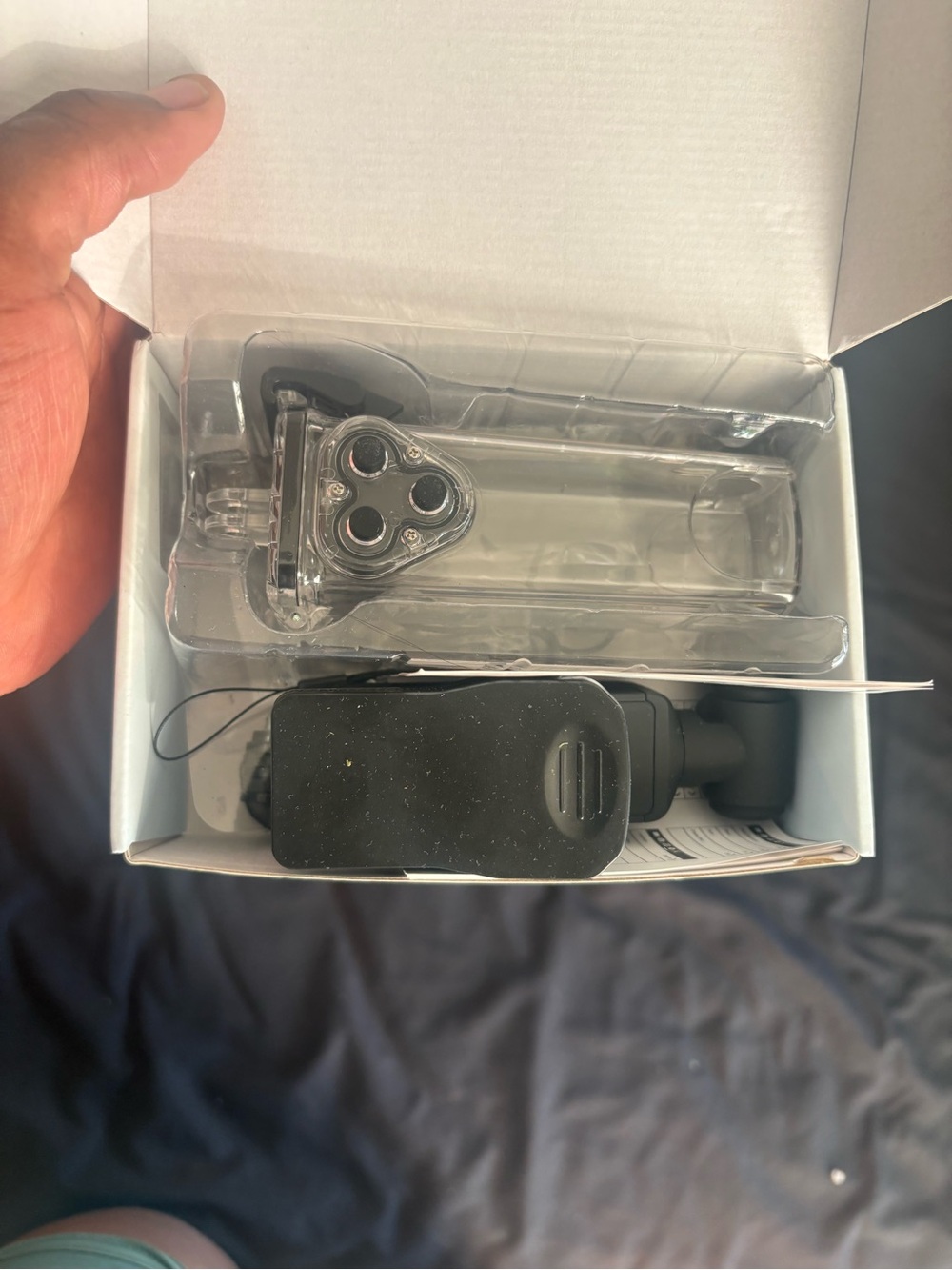 Compact Black Handheld Camera - Picture 5 of 7